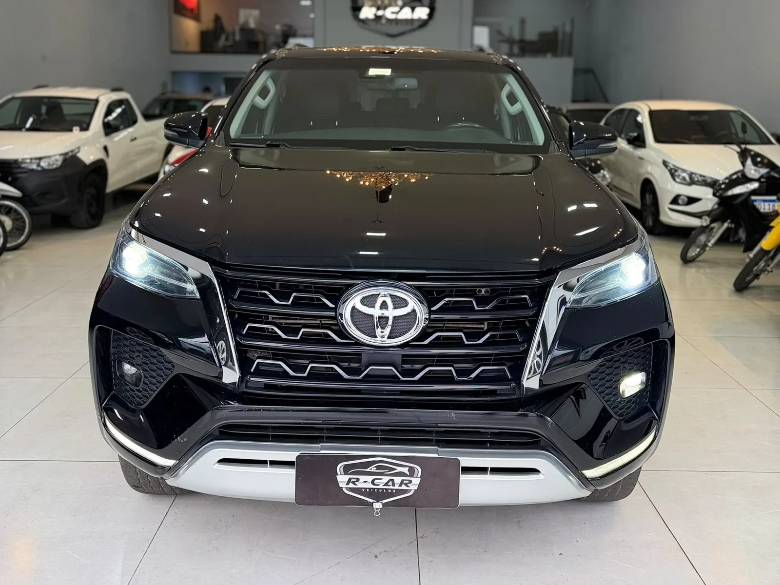 Toyota SW4