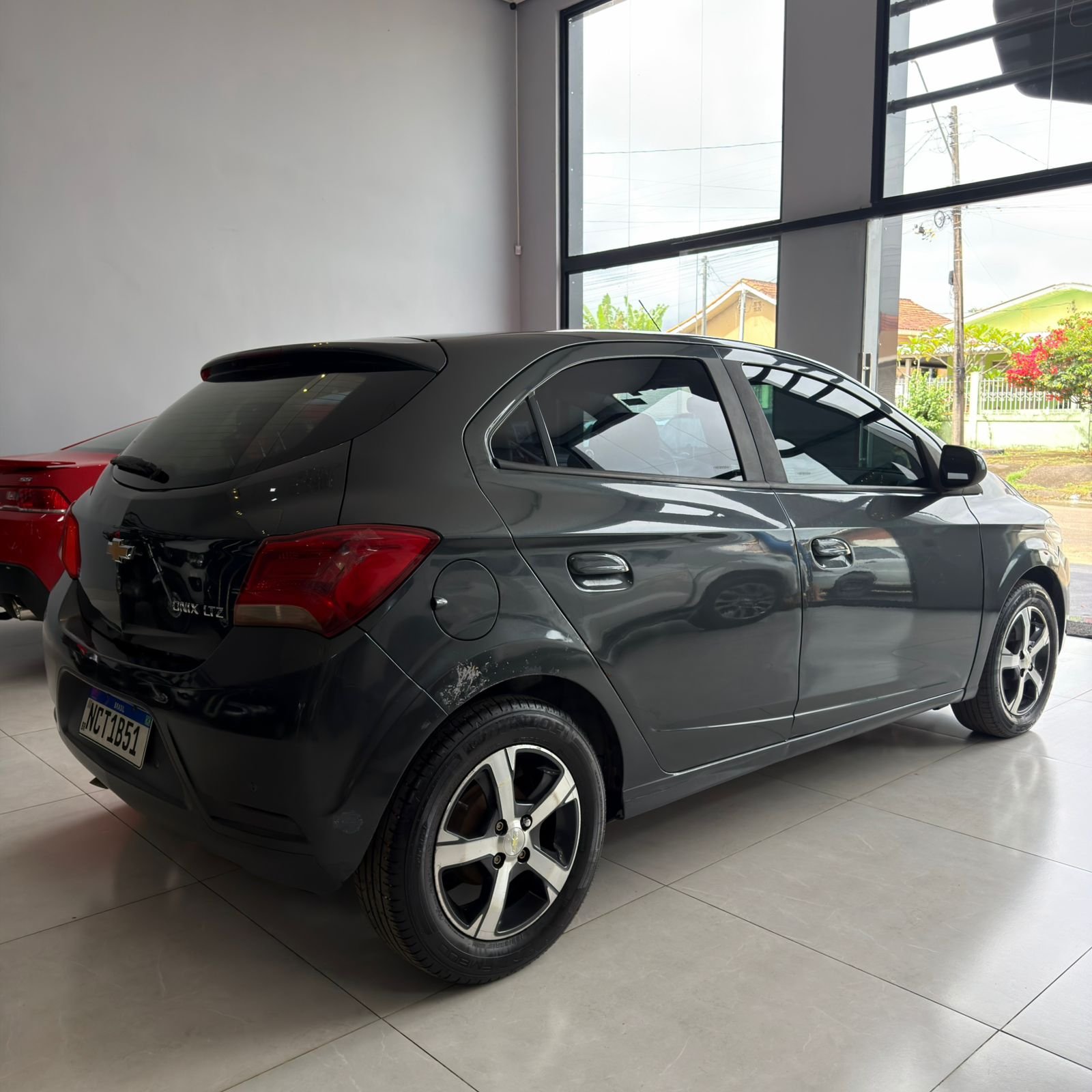
								ONIX HATCH LTZ 1.4 full									