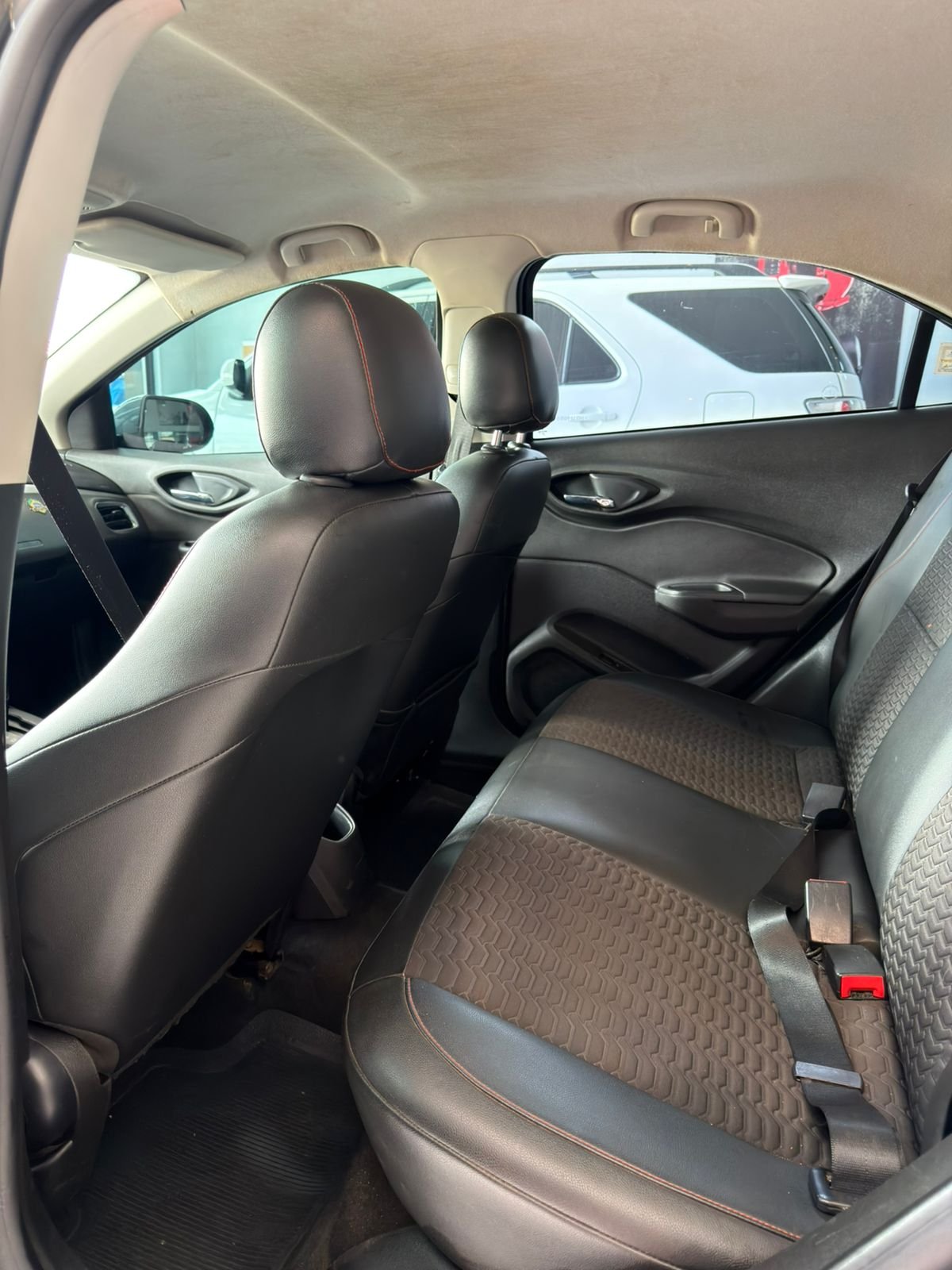 
								ONIX HATCH LTZ 1.4 full									